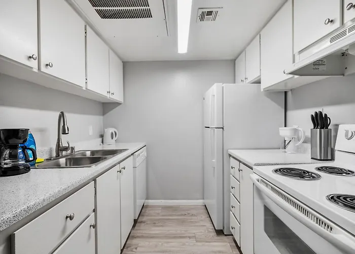 Cozy 1br Pad With Pool&free Parking Apartament *